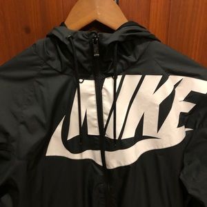 Men’s Nike Lightweight Jacket